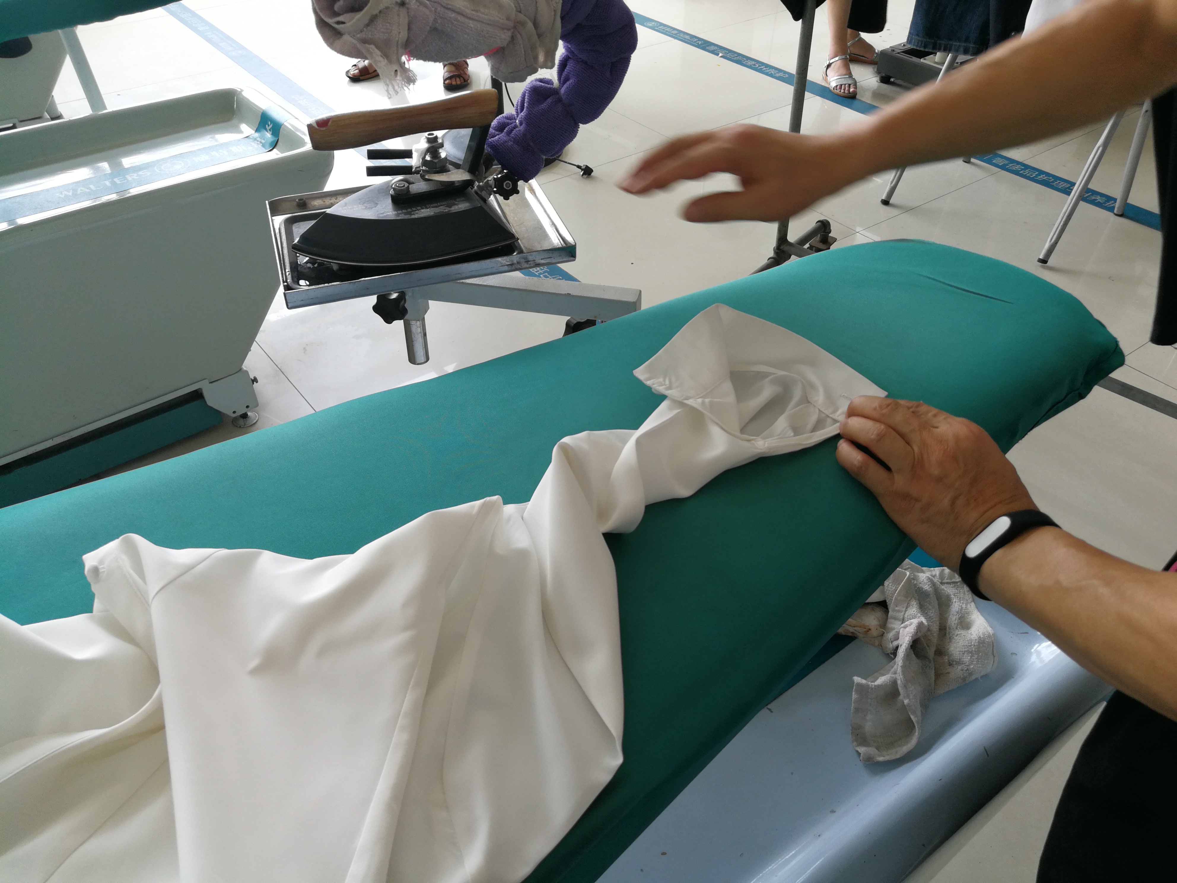 干洗店靠技术才能近赚