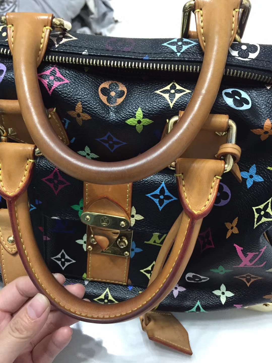 威特斯干洗就奢侈品包包常见问题的解决方法