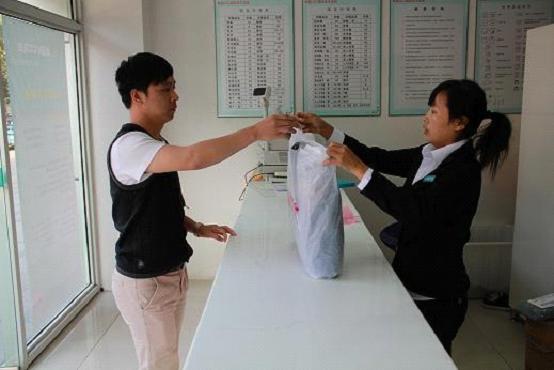 开个干洗店怎么样?怎么吸引顾客